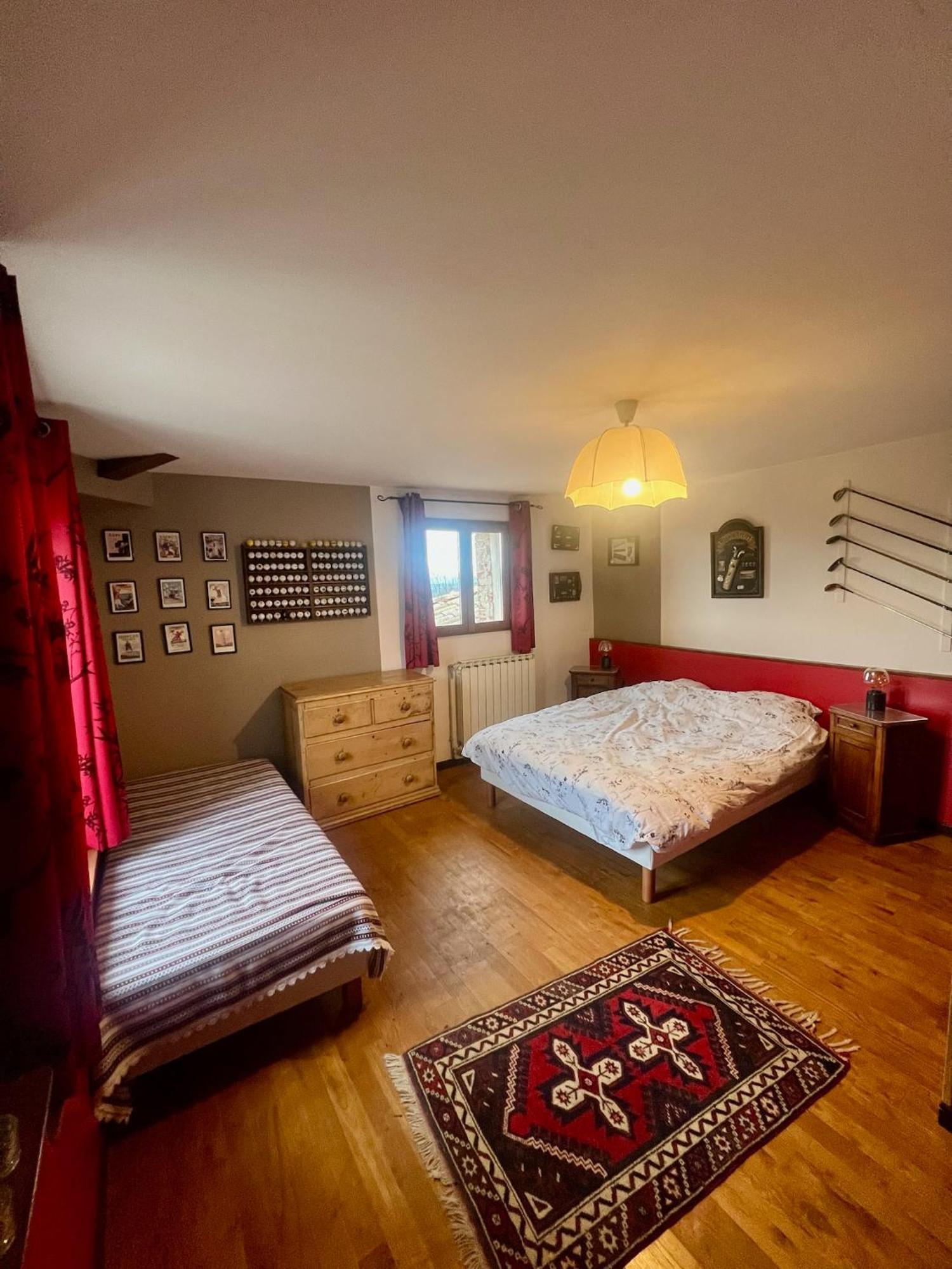 Hotel Les Garennes Saint-Uze Esterno foto