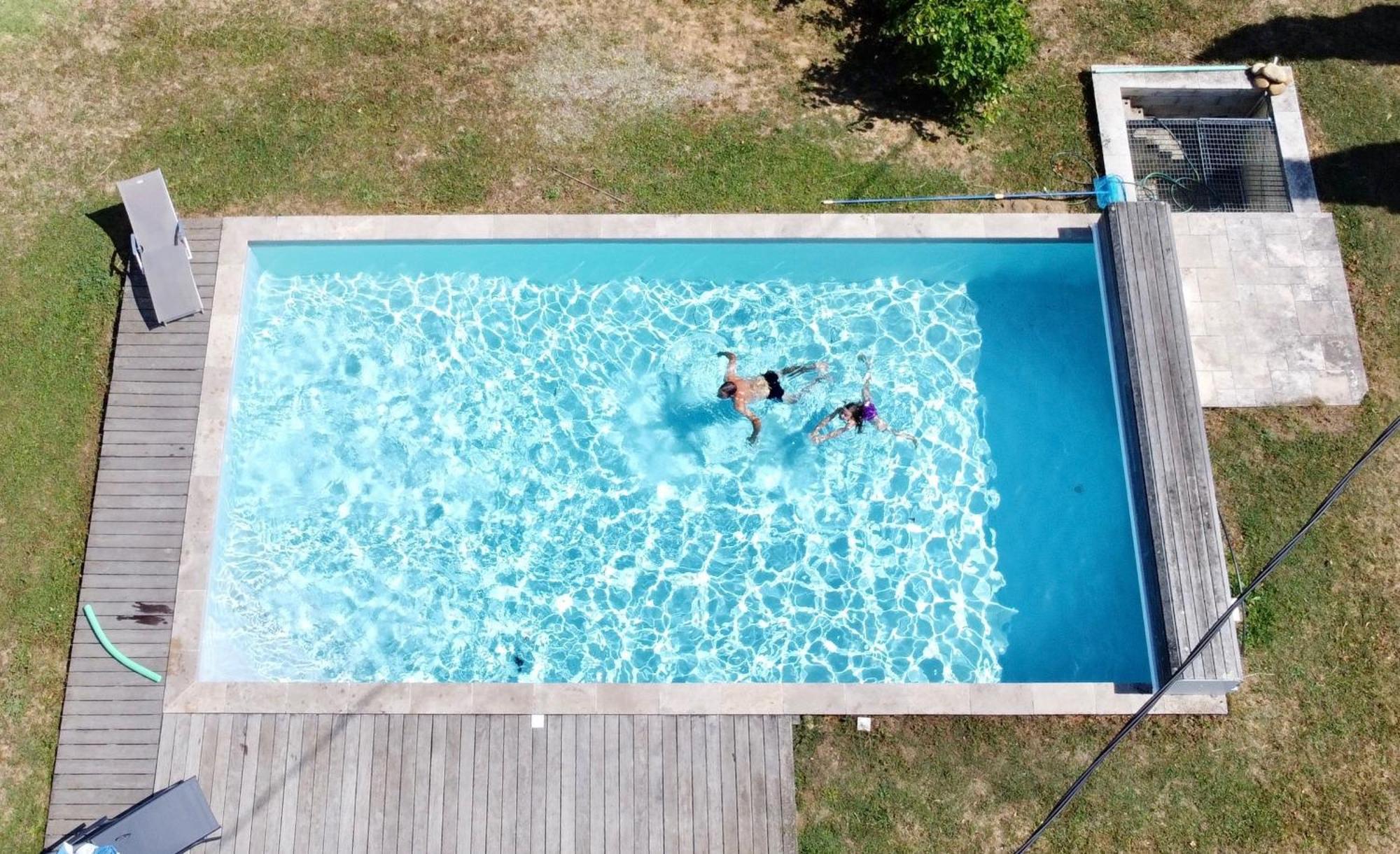 Hotel Les Garennes Saint-Uze Esterno foto