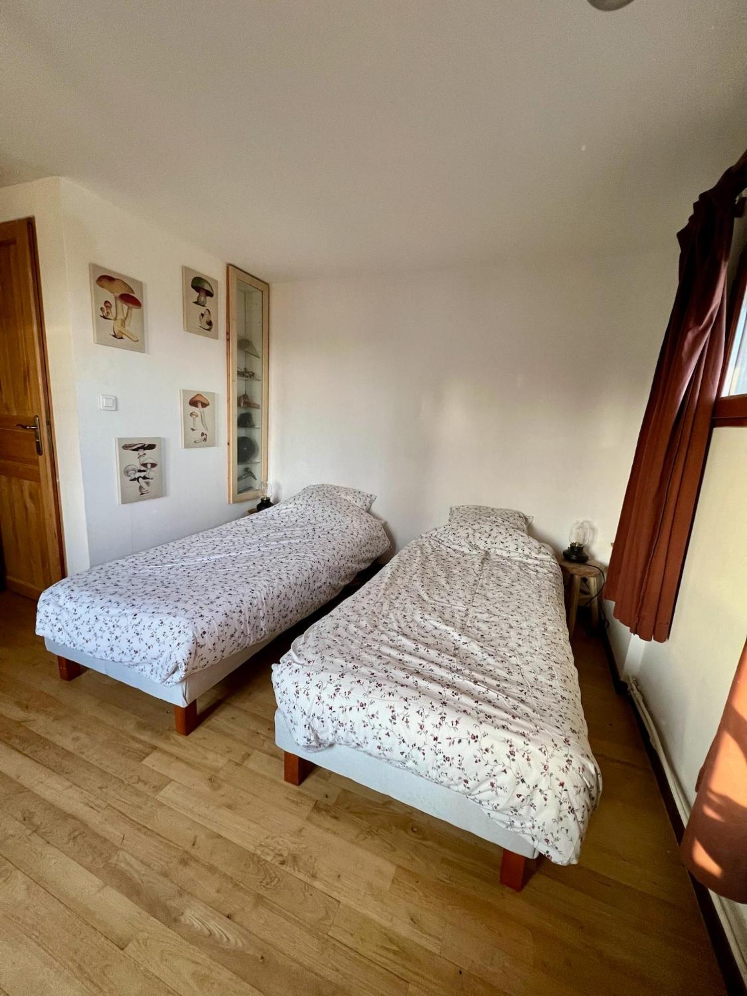 Hotel Les Garennes Saint-Uze Esterno foto